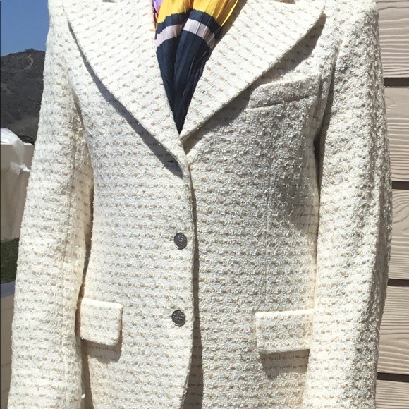 CHANEL Jackets & Blazers - CHANEL Boutique Tweed Blazer/CHANEL Jacket 98P.